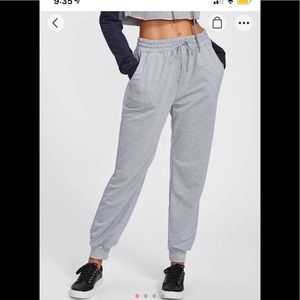 ROMWE grey sweatpants with pockets